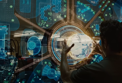 image du film iron man 2 où tony stark manipule un hologramme